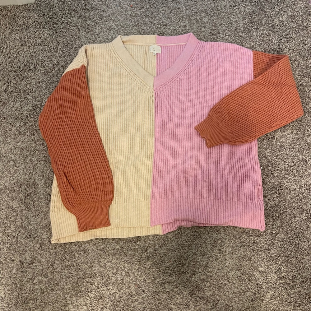 VICI Color-Block Cropped Sweater
